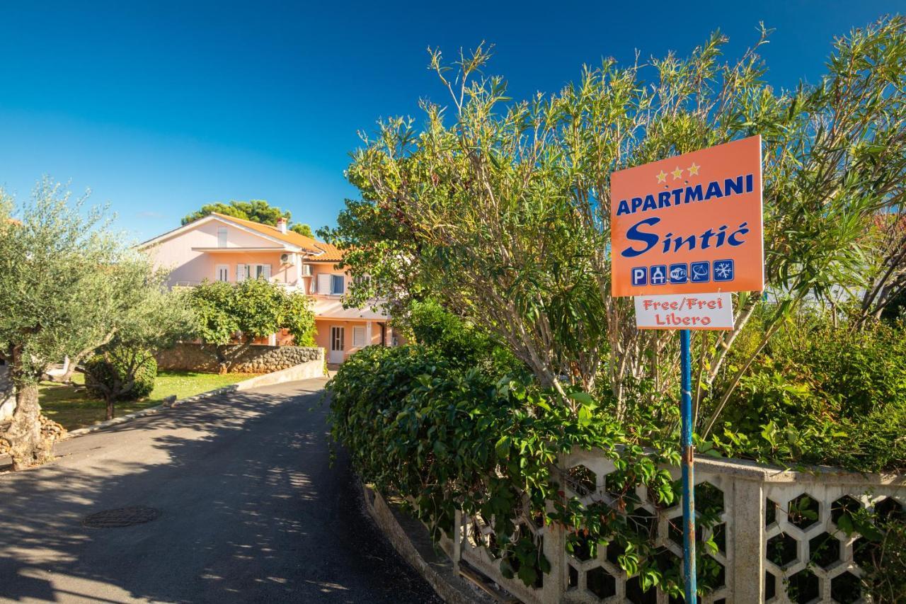 2-Bedroom Krk Apartment - Near Krk Beaches & Town! Krk Town Exterior foto
