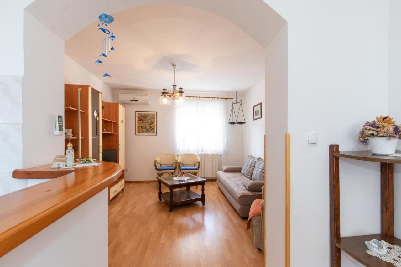 2-Bedroom Krk Apartment - Near Krk Beaches & Town! Krk Town Exterior foto